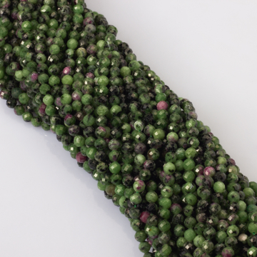 Zoisyt z rubinem kulka fasetowana 5,5mm