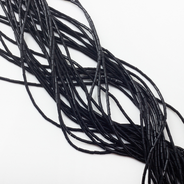 Onyks słupek gładki 4,5x2,5mm