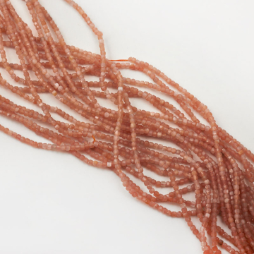 Kamień słoneczny kostka fasetowana 2,5x2,5mm