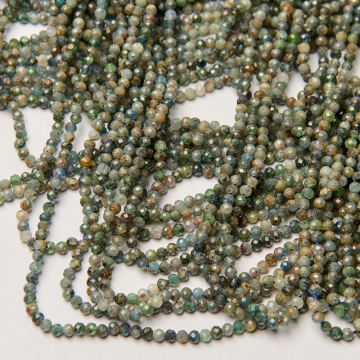 Kianit kulka fasetowana 3,5mm