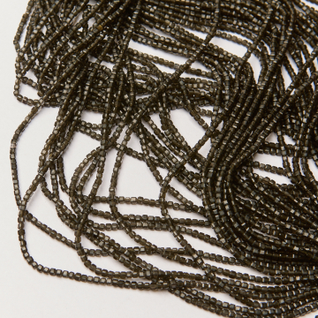 Obsydian kostka fasetowana 2x2,5mm