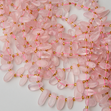 Kryształ górski różowy grot nieregularny 7-28mm