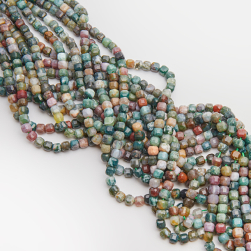 Agat indyjski kostka fasetowana 5mm