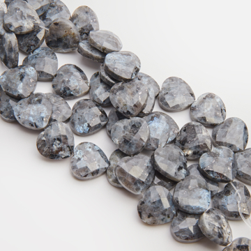 Larvikit serce fasetowane 15mm