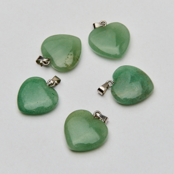 Zielony awenturyn zawieszka serce gładkie 28mm