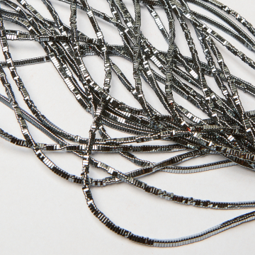 Hematyt trójkąt gładki natural 3x1mm