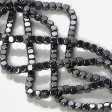 Hematyt platerowany kostka zaokrąglona natural 4x4mm