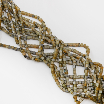 Labradoryt kostka gładka 4,5x4,5mm