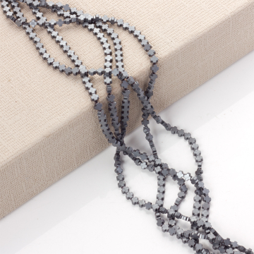 Hematyt krzyż równoramienny mat natural 4x4mm