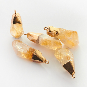 Cytryn zawieszka w okuciu kropla nieregularna 30-50mm