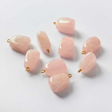 Kryształ górski różowy zawieszka bryłka 25mm