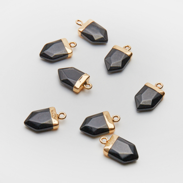 Onyks grot zawieszka w okuciu 10,5-14,5mm