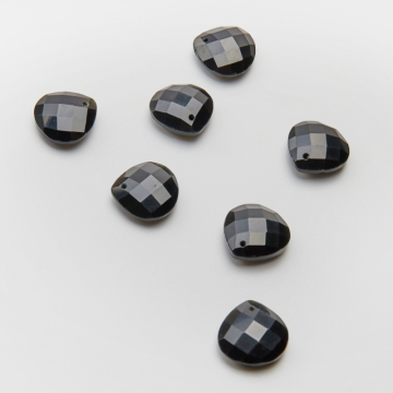 Onyks łezka fasetowana zawieszka 16x16mm