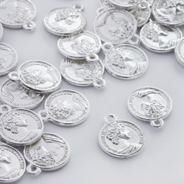 Metalowa zawieszka moneta z księżną 16mm