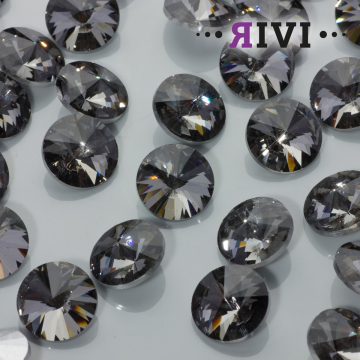 Kaboszon kryształowy black diamond 16mm