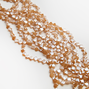 Kryształłki koniczyna marokańska fasetowana beige AB 8mm