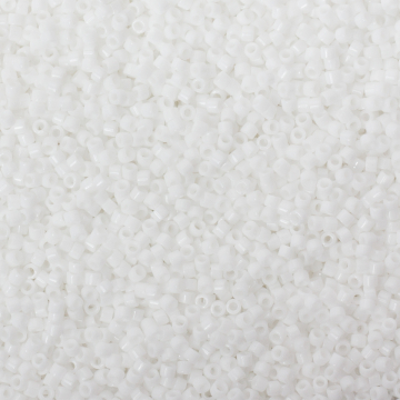 Koraliki Miyuki Delica Opaque Chalk White 11/0 Koraliki Miyuki Delica Opaque Chalk White 11/0
