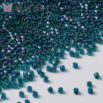 Koraliki Miyuki Delica 11/0 Lined Emerald Luster Koraliki Miyuki Delica 11/0 Lined Emerald Luster