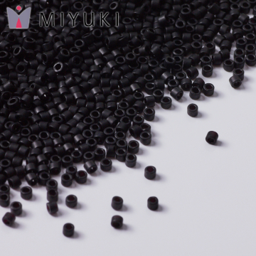 Koraliki Miyuki Delica 11/0 Black Matte Koraliki Miyuki Delica 11/0 Black Matte