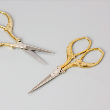 Nożyczki precyzyjne do haftu ozdobne 9cm Nożyczki precyzyjne do haftu ozdobne 9cm