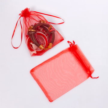 Woreczek z organzy do biżuterii 13x18cm czerwony