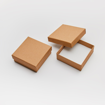 Pudełko do biżuterii jasnobrązowe Eco 8x8x3cm