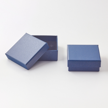 Pudełko ozdobne do biżuterii granatowe 8,5x8,5x3,5cm