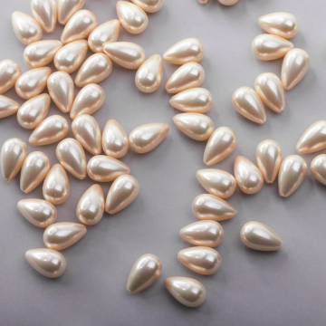 Perły do kolczyków seashell drop ecru 16mm