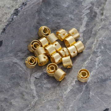 Srebrny satynowy koralik spiral AG925 pozłacany 8,5mm