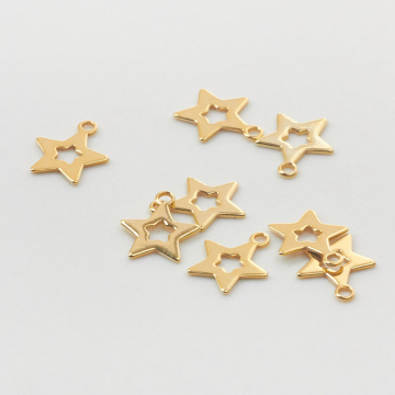 Srebrna zawieszka gwiazdka wycięta AG925 pozłacana 7mm