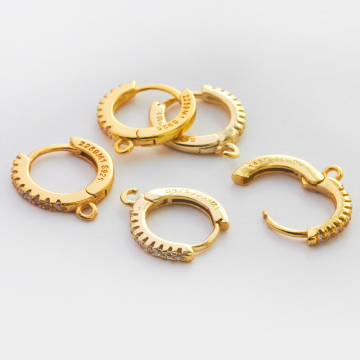 Srebrne bigle kajdanki z cyrkoniami AG925 pozłacane 12mm