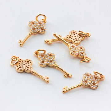 Srebrna zawieszka kluczyk z cyrkoniami AG925 pozłacany 21mm