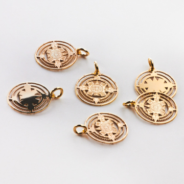 Srebrna zawieszka wzór Asteków AG925 pozłacana 15mm