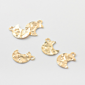 Srebrna zawieszka księżyc młotkowany AG925 pozłacany 9,5mm