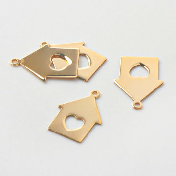 Srebrna zawieszka domek z sercem w środku AG925 pozłacana 14,5mm