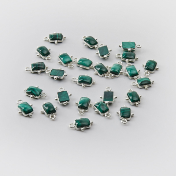 Srebrna zawieszka malachit w srebrnym okuciu AG925 7x5mm