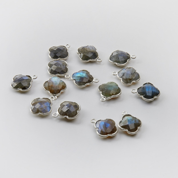 Srebrna zawieszka labradoryt w srebrnym okuciu AG925 12,5mm