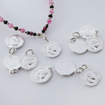 Srebrna moneta antyczna mała zawieszka 11mm