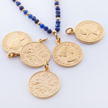 Srebrna moneta zawieszka Elżbieta II Dei Gratia Regina pozłacana 17mm