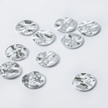 Srebrny rozgałęźnik blaszka wygięta srebrny 11,5mm