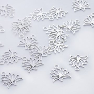 Srebrna zawieszka kwiat lotosu AG925 11,5mm