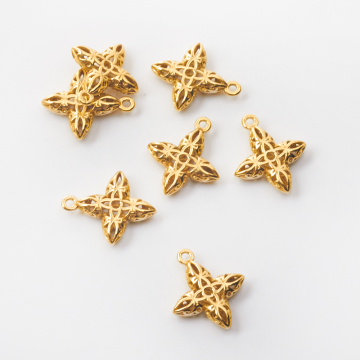 Srebrna zawieszka koniczyna marokańska AG925 pozłacana 16,5mm