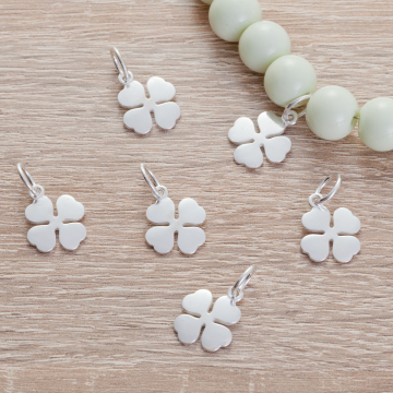 Srebrna zawieszka koniczynka 14mm, AG925