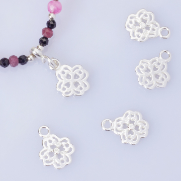 Srebrna zawieszka kwiatek ażurowy AG925 10mm