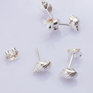 Srebrne kolczyki muszelki AG925 8mm