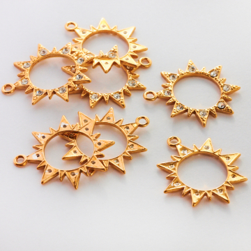 Srebrna zawieszka słońce z cyrkoniami AG925 pozłacana 18,5mm