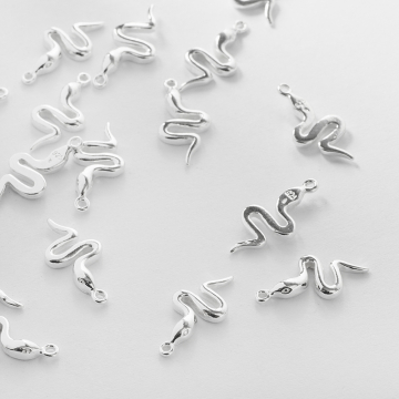 Srebrna zawieszka wąż AG925 18mm