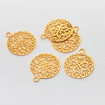 Srebrna zawieszka ornament ażurowy AG925 pozłacana 18mm