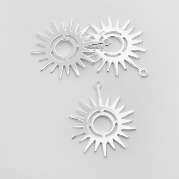 Srebrna zawieszka do naszyjników słońce wycinane AG925 28mm
