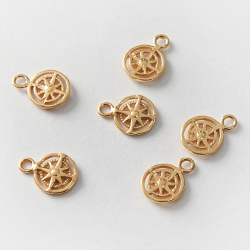 Srebrna zawieszka róża wiatrów AG925 pozłacana 9mm